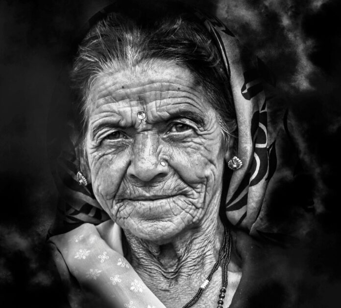நகரத்திற்கு வந்த கிழவி