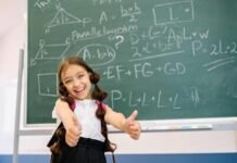 புதுக்குறள்:ஆசிரியர் மாட்சி|முனைவர் அ. சுகந்தி அன்னத்தாய் ஆசிரியர் மாட்சி - புதுக்குறள் - முனைவர் அ. சுகந்தி அன்னத்தாய்